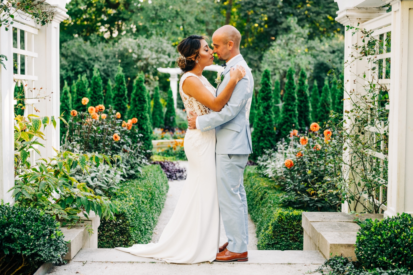 Outdoor wedding at The Newfields in Indianapolis