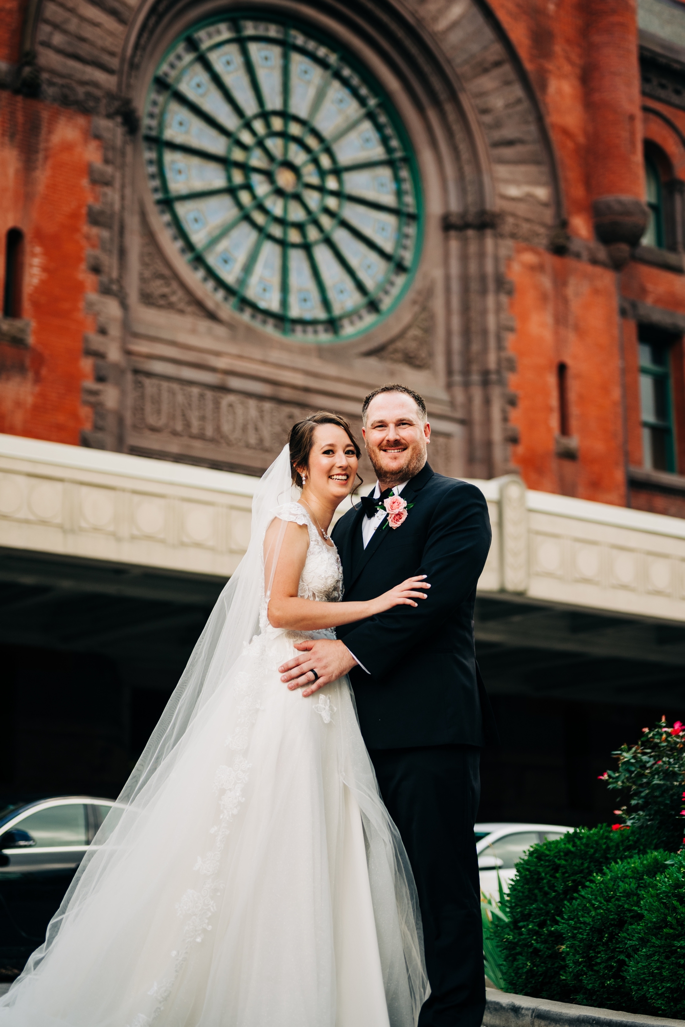 Bride and groom portraits at Union Station