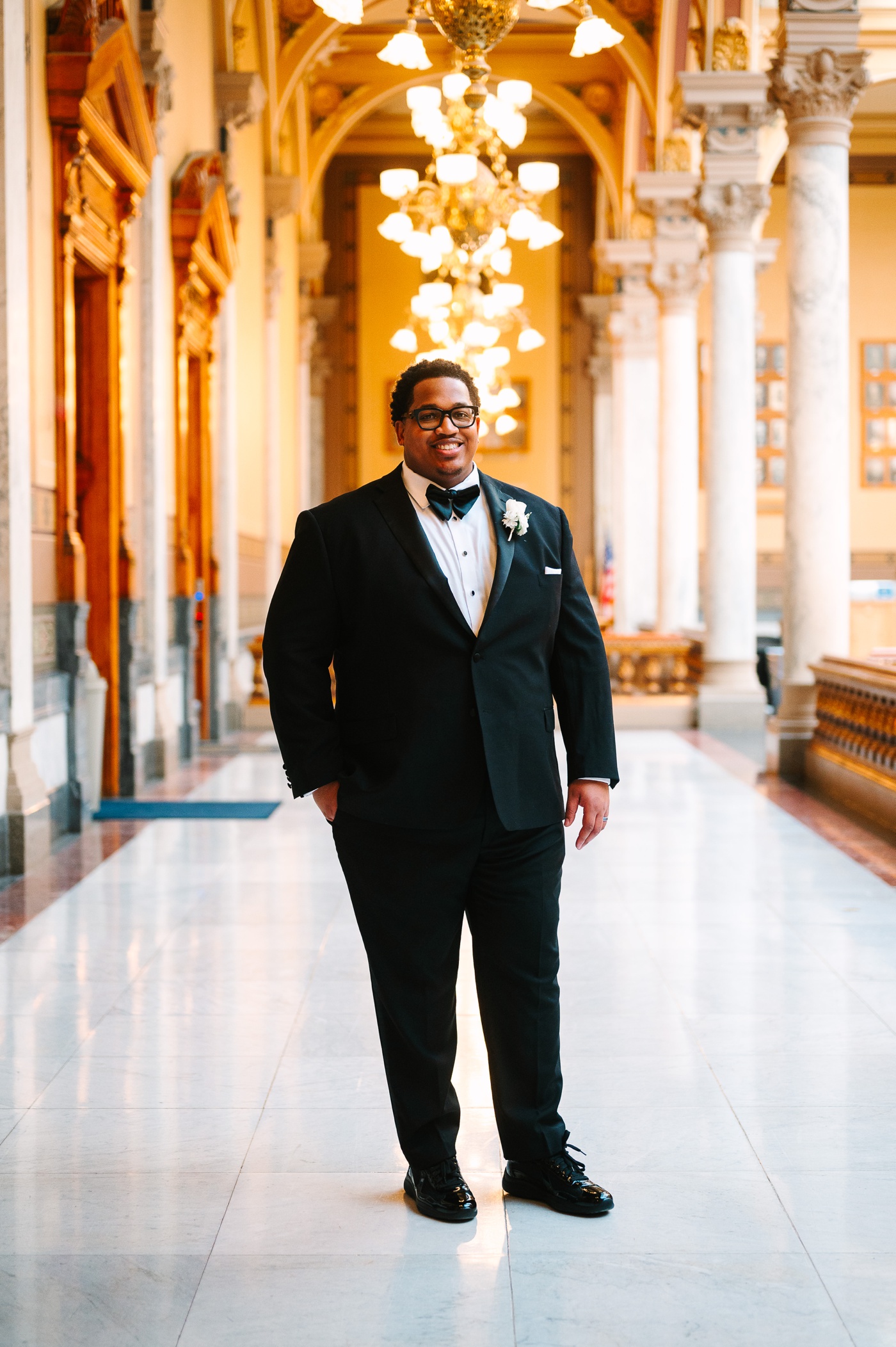 Bridal portraits at the Indiana Statehouse