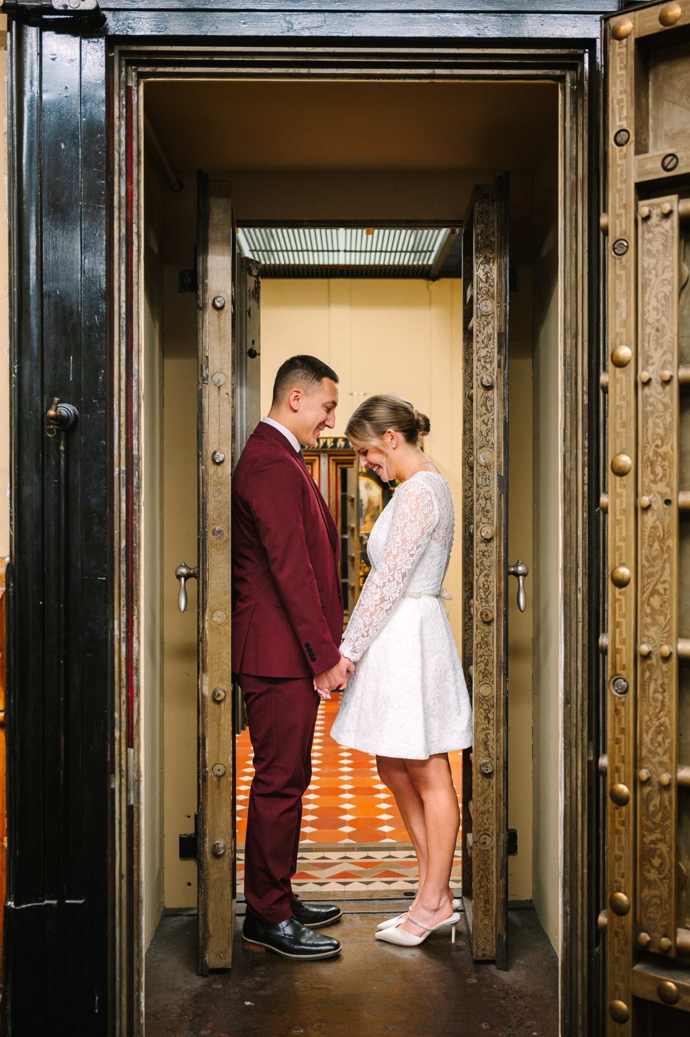 Elopement photos in a courthouse